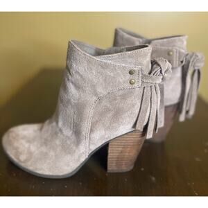 Franco Fontini Lyza Suede Stacked Heel Bootie Size 7